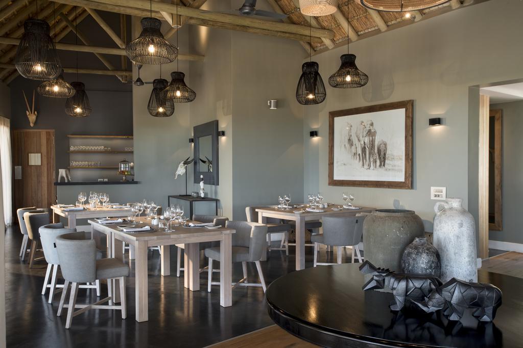 Mhondoro Safari Lodge & Villa Заповедник Велгевонден Экстерьер фото