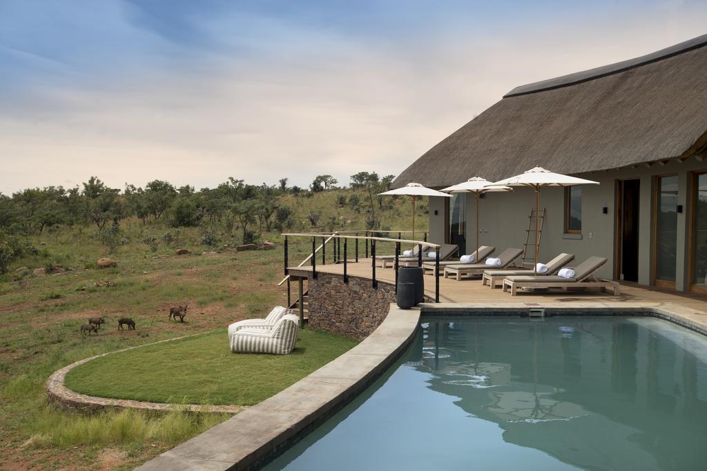 Mhondoro Safari Lodge & Villa Заповедник Велгевонден Экстерьер фото